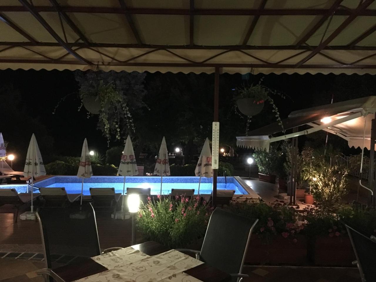 Hotel Capri Несебир Екстер'єр фото